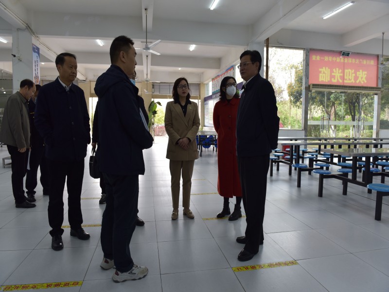 市委副书记蔡邦银一行督导广元职高食品安全工作