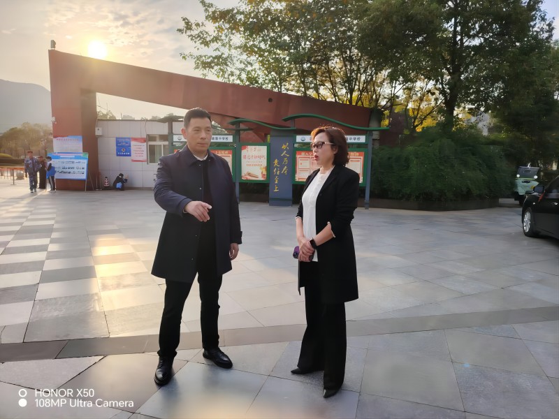 市教育局副局长杨元一行检查广元职高课后管理、安全及技能大赛备赛工作
