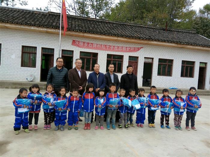 QQ图片20161027091533.jpg