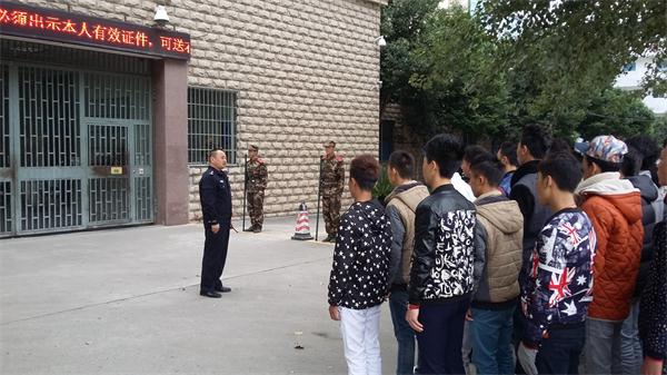 我校师生赴市看守所参加警示教育