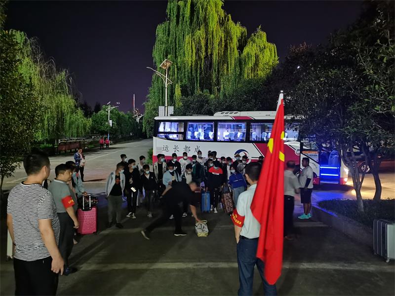 广元职高开展八月份“红色星期五”主题党日活动