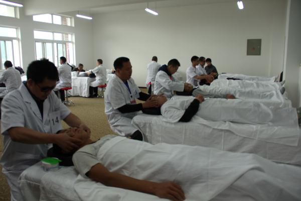 盲人按摩赛场.jpg