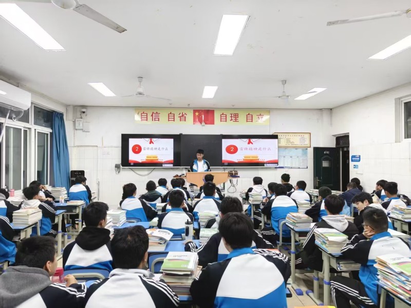 从课堂到街头，广元职高学子让雷锋精神在实践中闪光